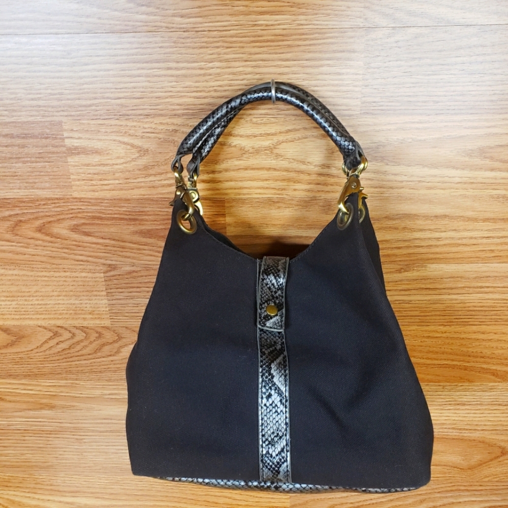 Luci Boutique Hand Bag With Atachable Add Ons